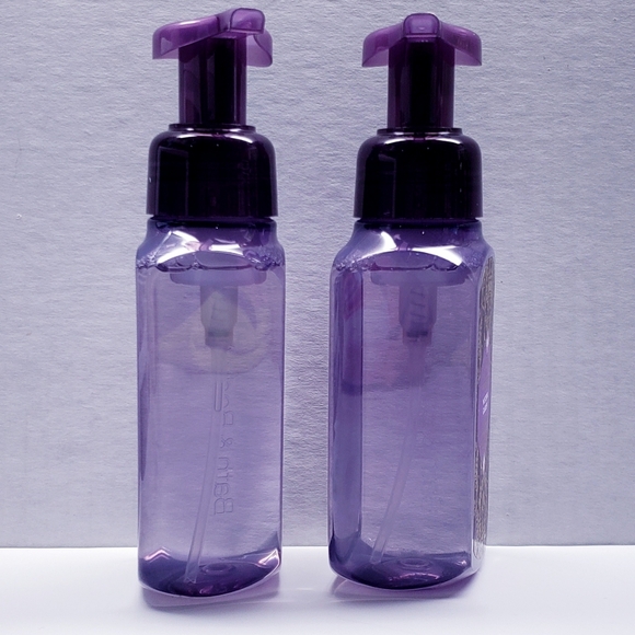Bath & Body Works WISTERIA GARDEN Gentle & Clean Foaming Hand Soap (2 pack) - Picture 2 of 3